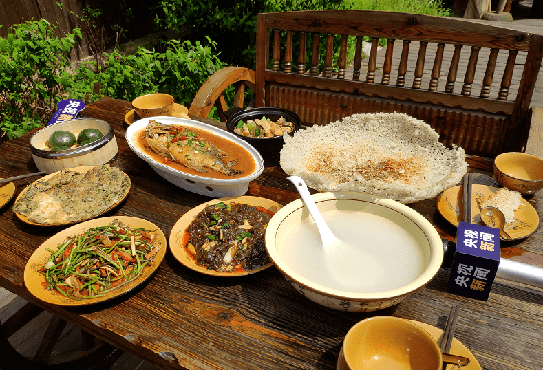 最新点菜模式，美食与自然美景的交融，探寻内心宁静的旅程
