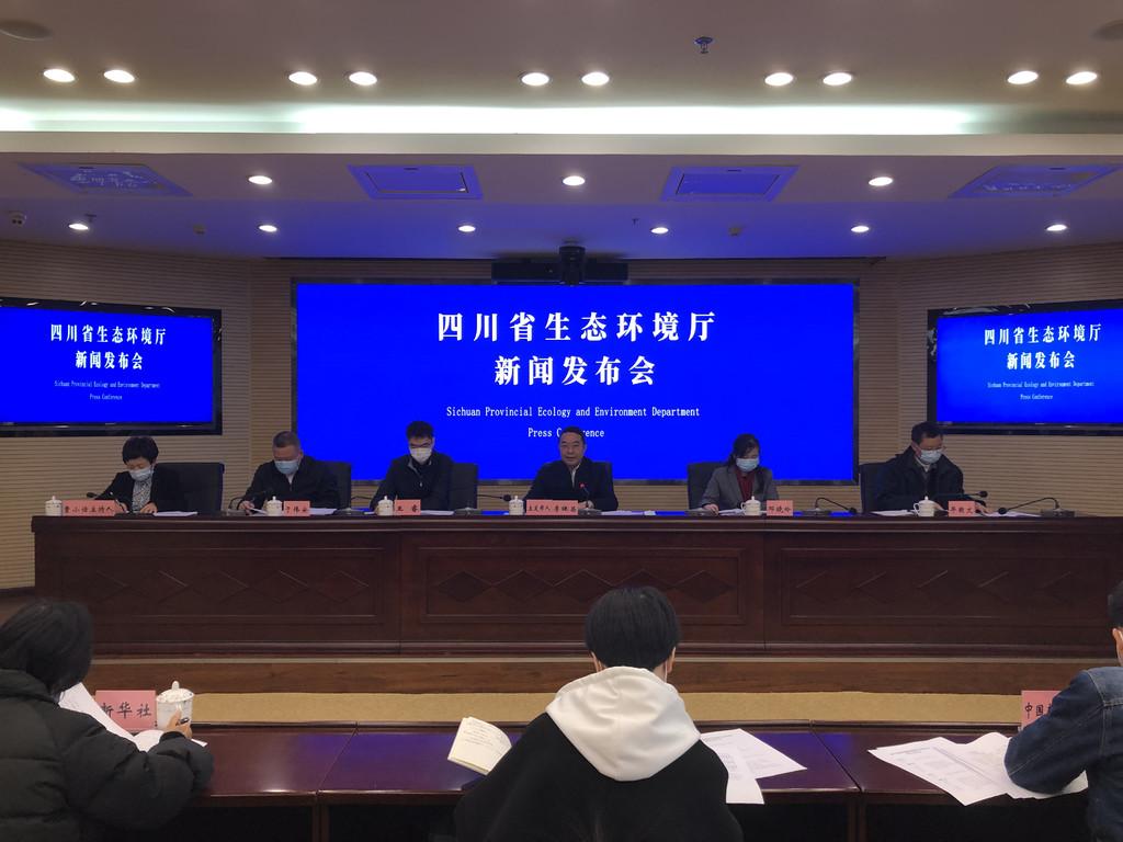 新冠病毒疫情最新进展下的郫都小巷独特风味探索