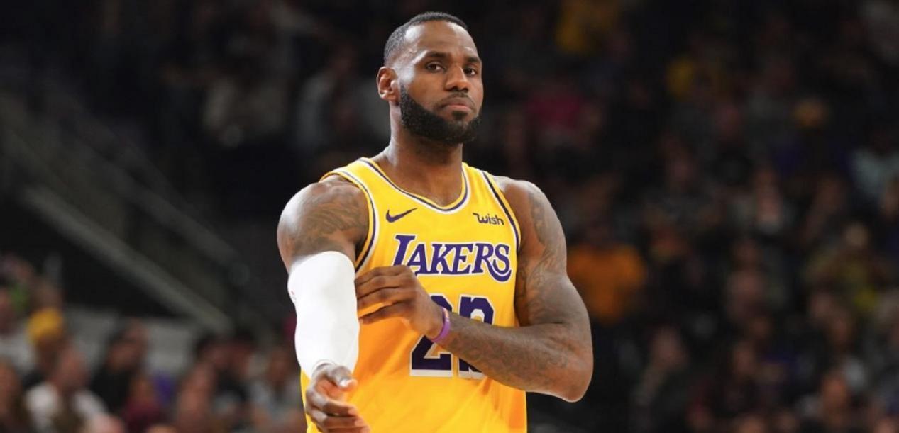 小红书揭秘NBA湖人最新交易动态，球迷热议，炸裂新闻出炉！